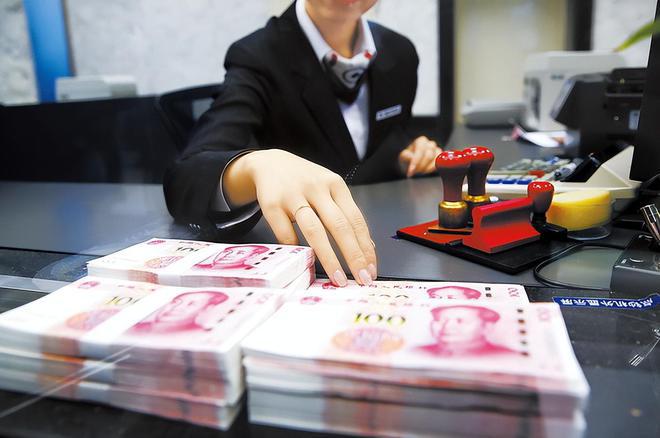 “病重老人取钱死于银行”暴露了什么？社会关怀与制度漏洞的深刻反思