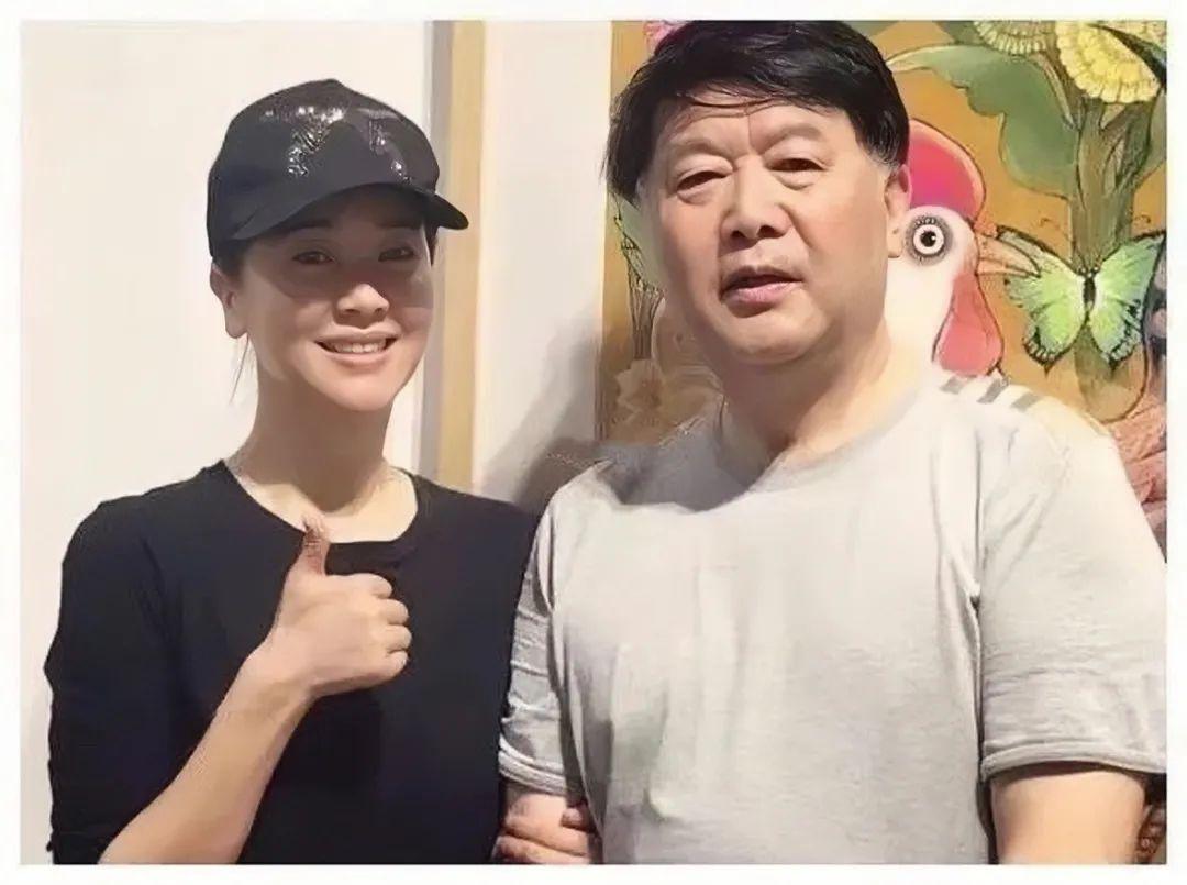 汪小菲大婚当晚 S妈连发6条帖子，背后究竟隐藏了什么秘密？